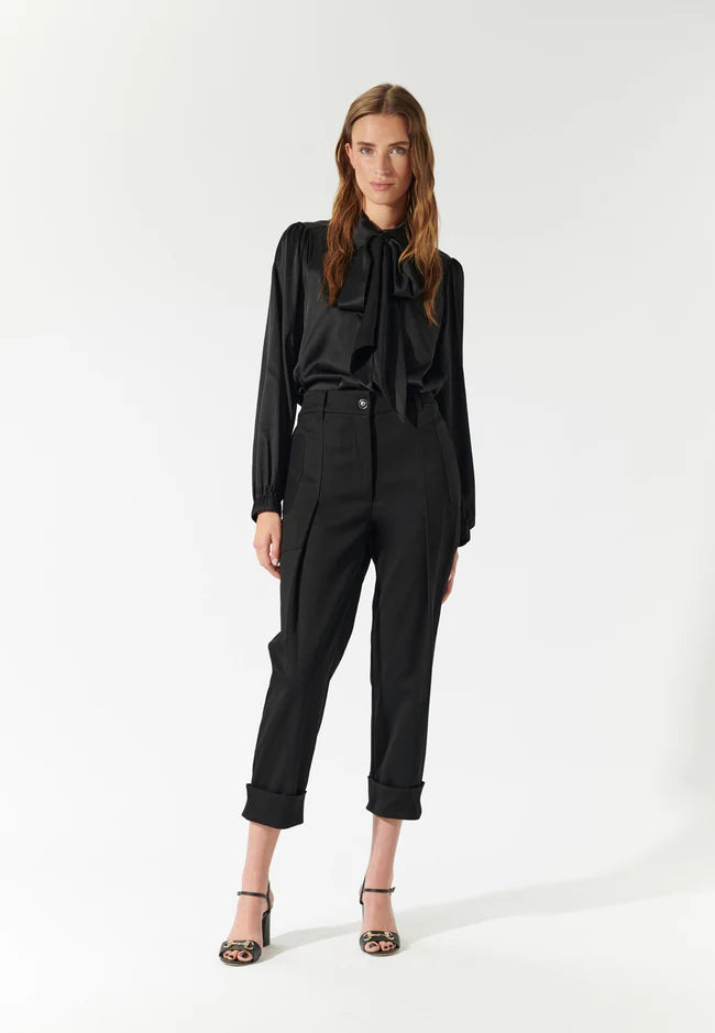 KikkiDEA - Blouse - Black - 25 Bell Street