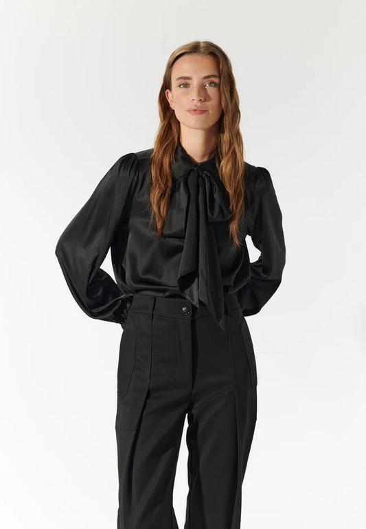 KikkiDEA - Blouse - Black - 25 Bell Street