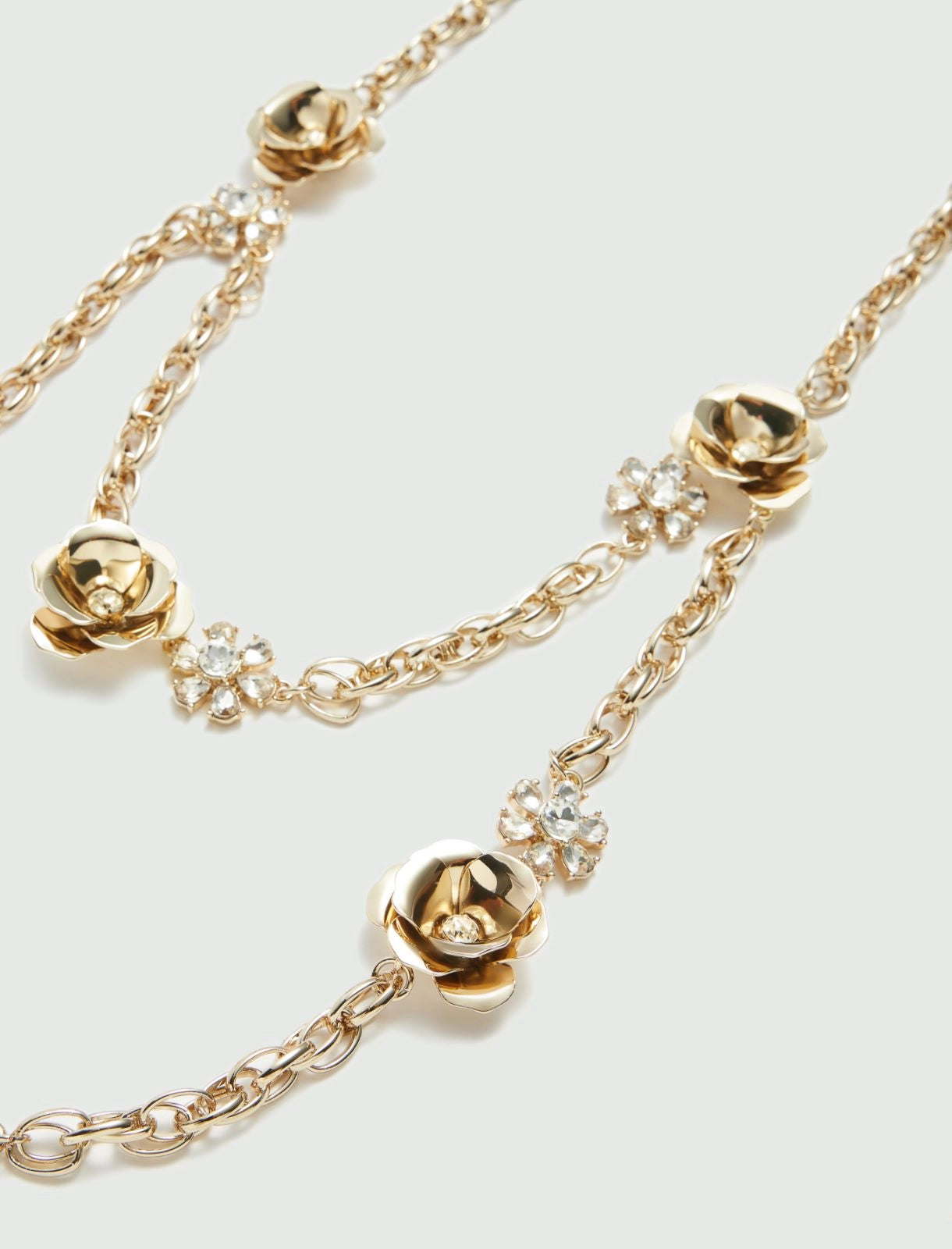 Long flower and rhinestone necklace - Gold - 25 Bell Street