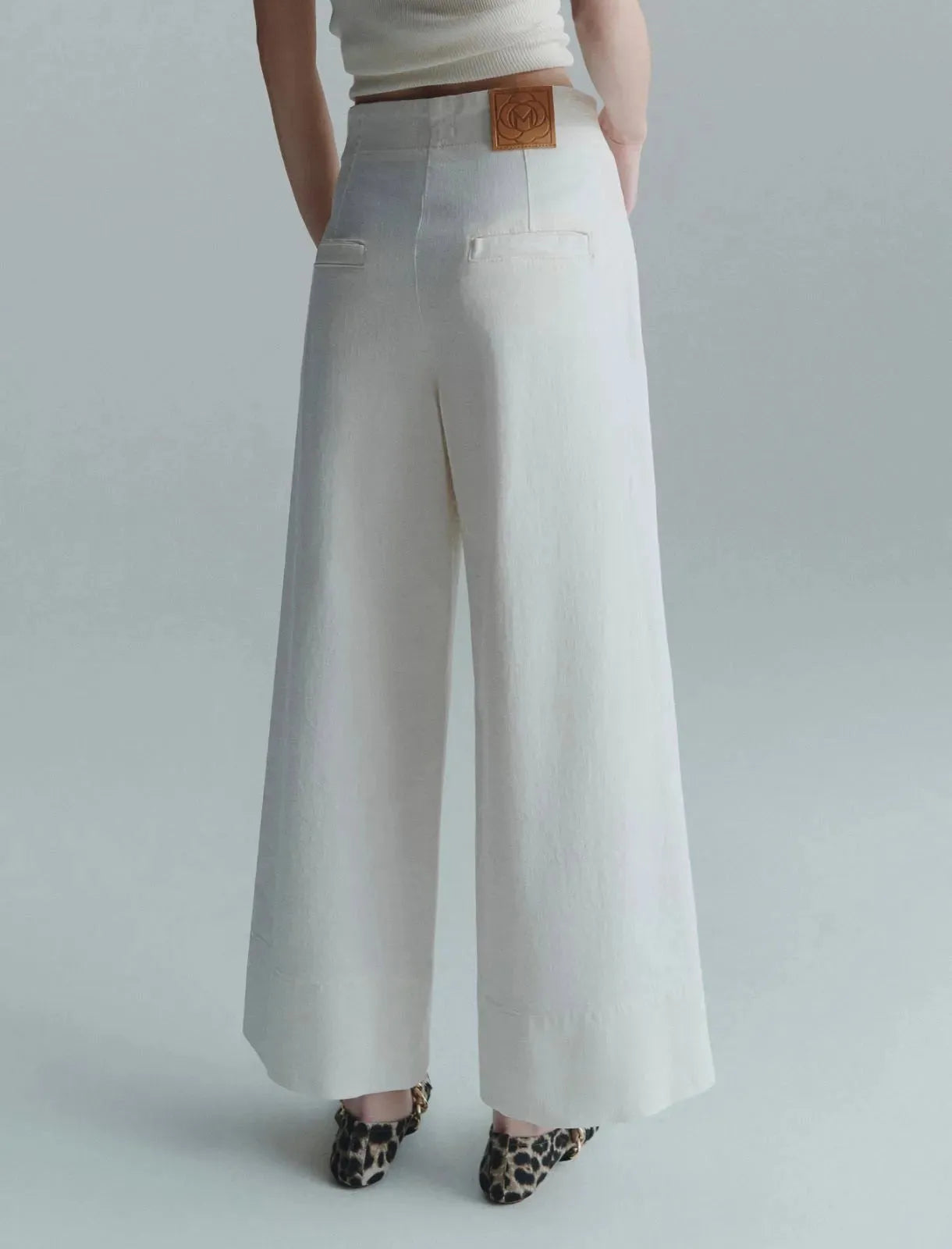 High-waisted trousers - WHITE - 25 Bell Street