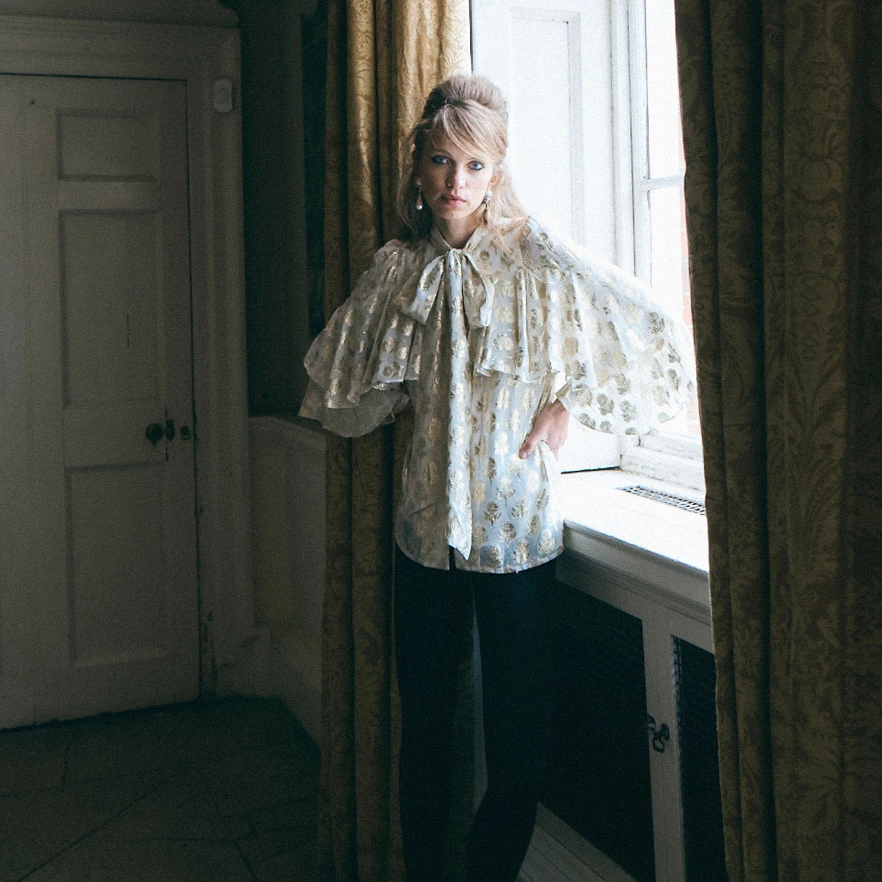 Regina Blouse - Cream Gold