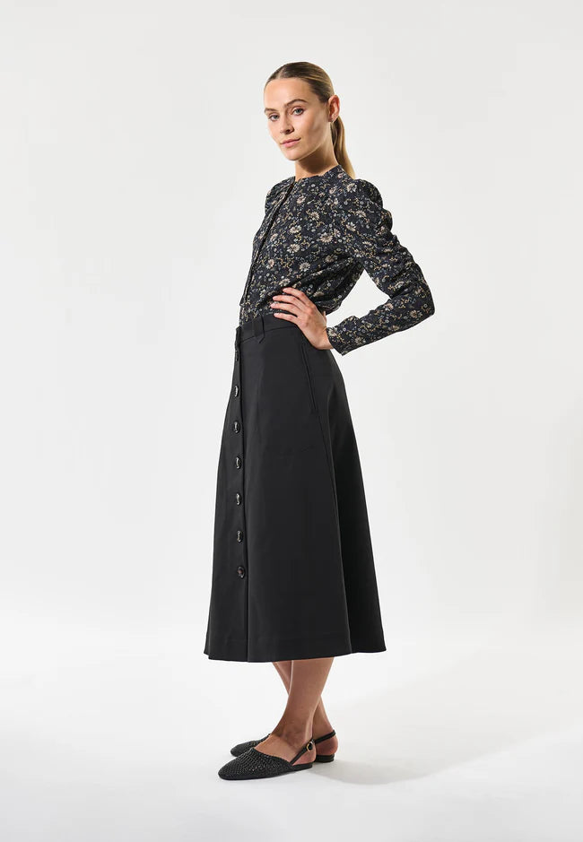 Visti EV - Blouse - Takashi DK Navy - 25 Bell Street